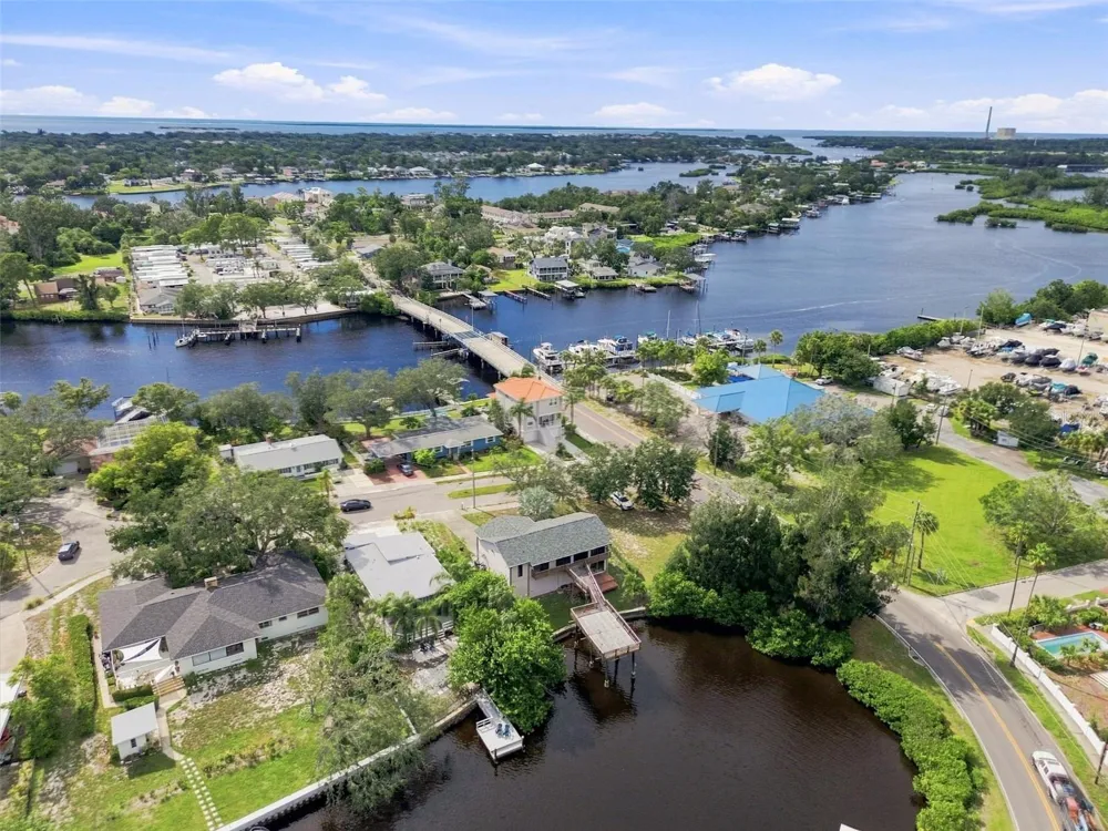 5 VENETIAN COURT Tarpon Springs, FL 34689