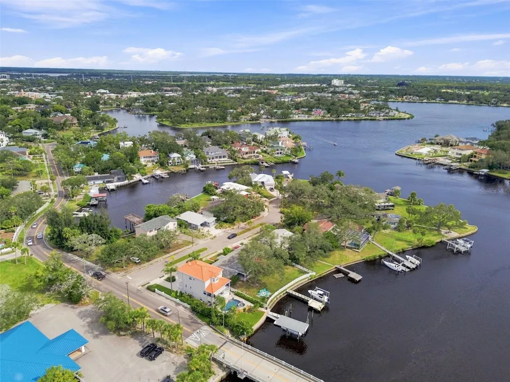 5 VENETIAN COURT Tarpon Springs, FL 34689