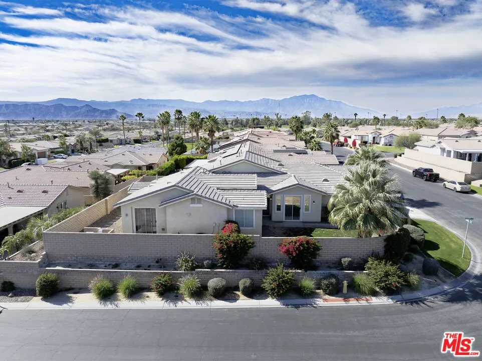 83725 Lumley Avenue Indio, CA 92203