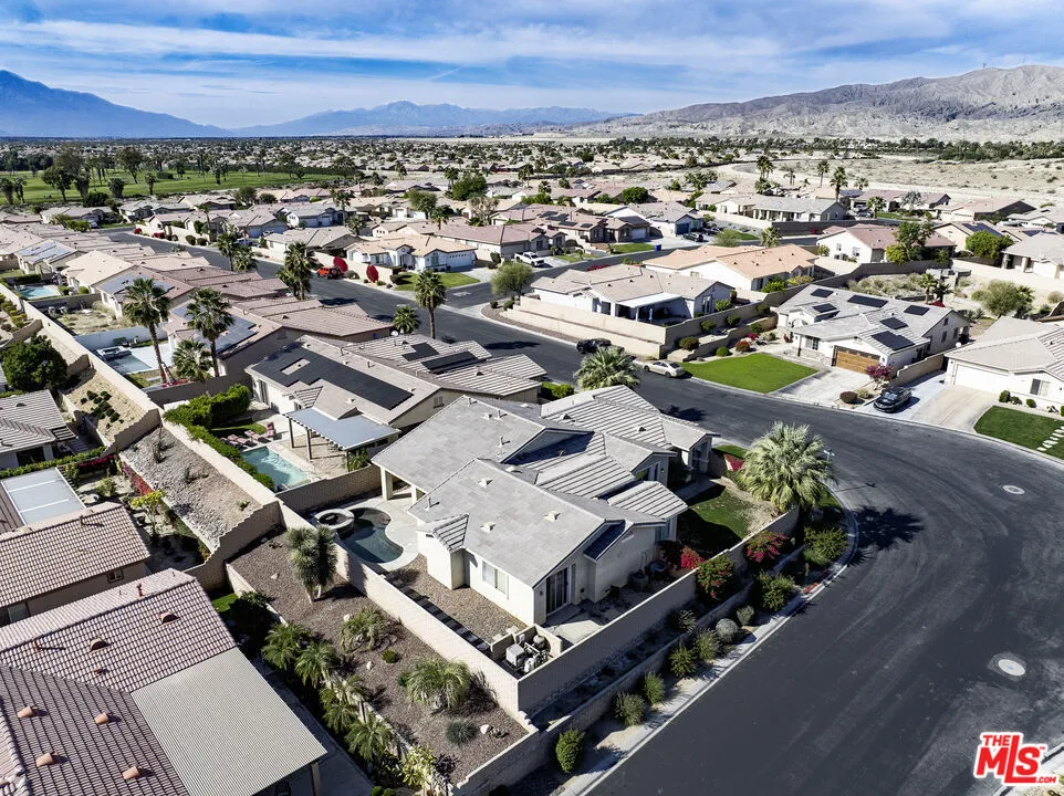 83725 Lumley Avenue Indio, CA 92203