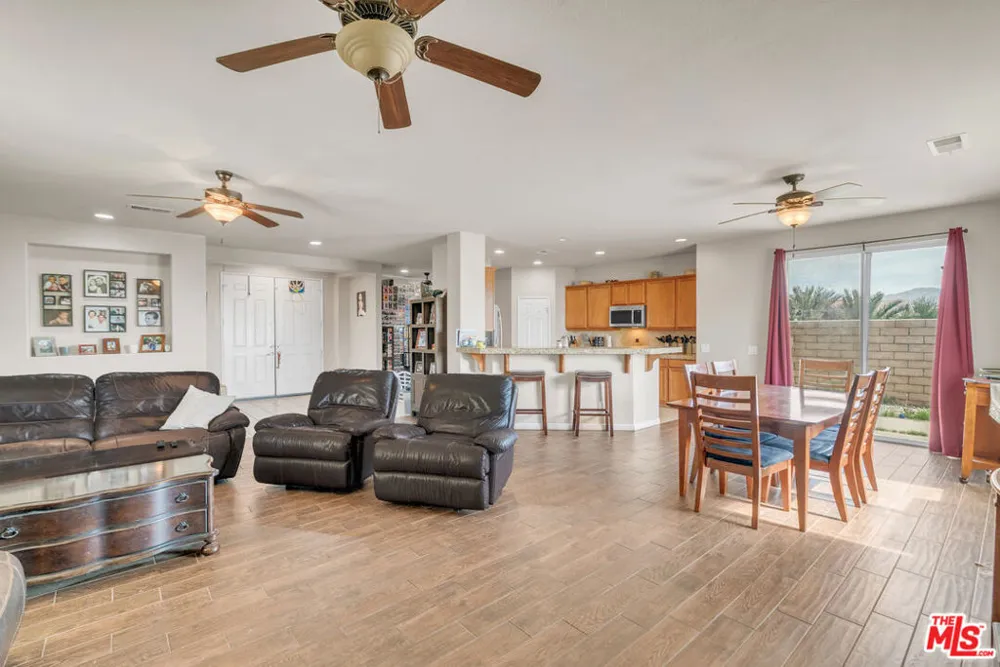 83725 Lumley Avenue Indio, CA 92203