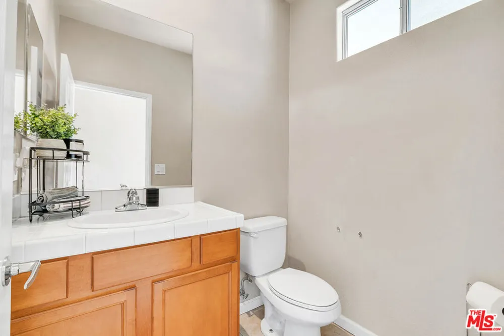 83725 Lumley Avenue Indio, CA 92203