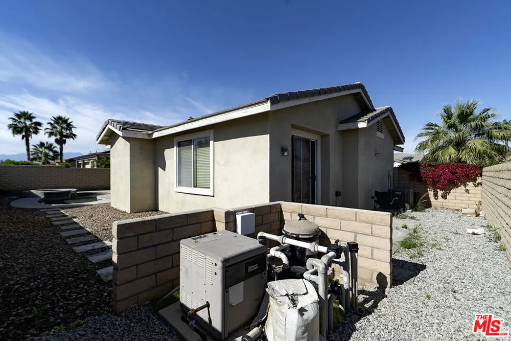 83725 Lumley Avenue Indio, CA 92203
