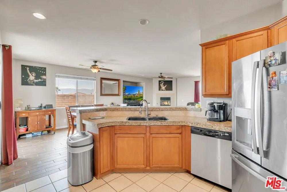 83725 Lumley Avenue Indio, CA 92203