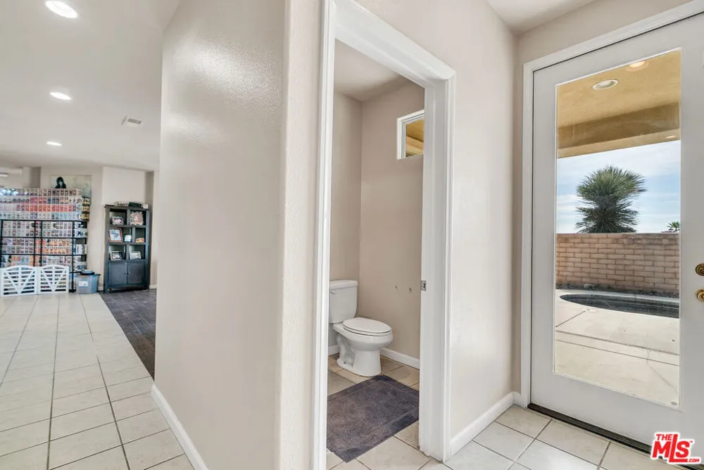 83725 Lumley Avenue Indio, CA 92203