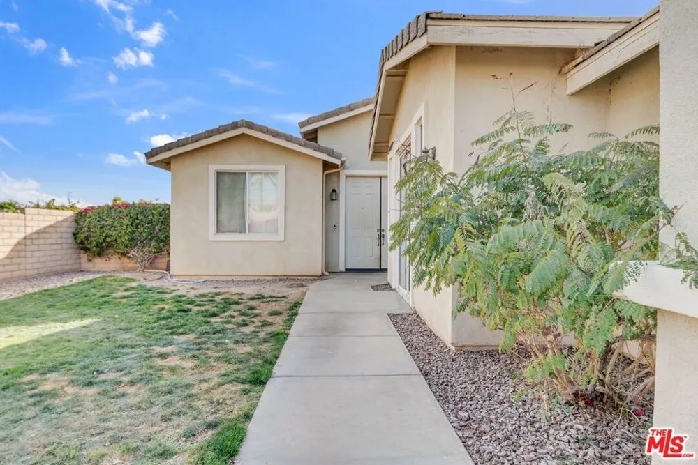83725 Lumley Avenue Indio, CA 92203