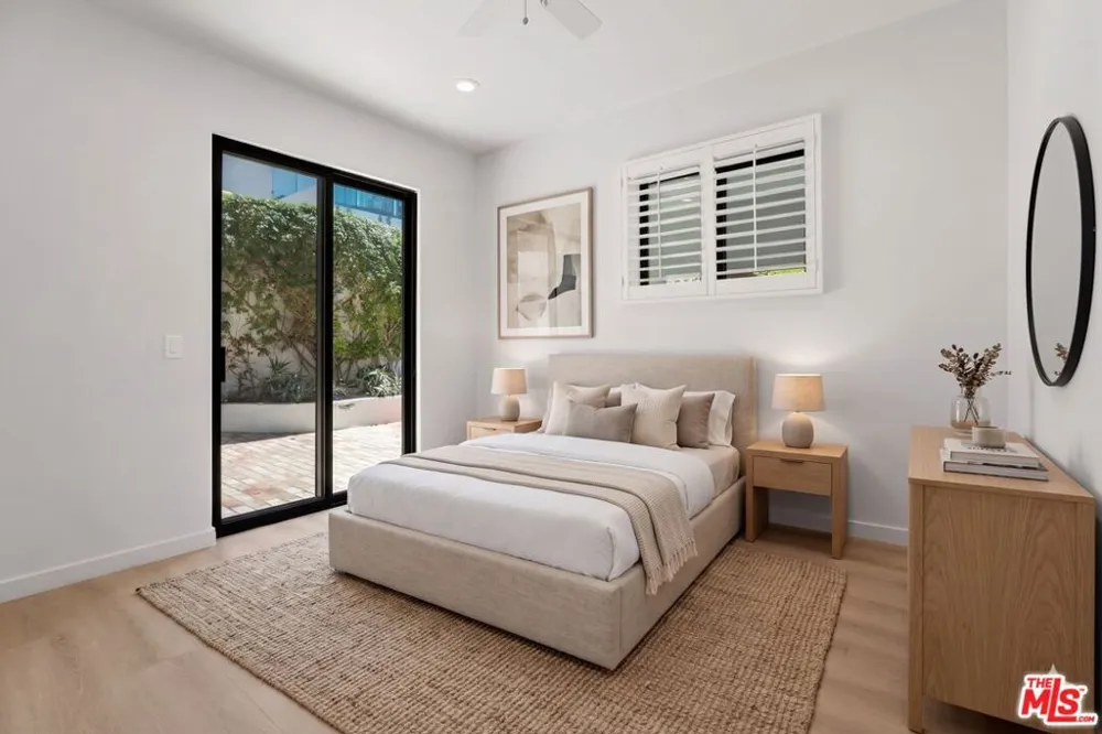 6732 Esplanade Street Playa del Rey, CA 90293