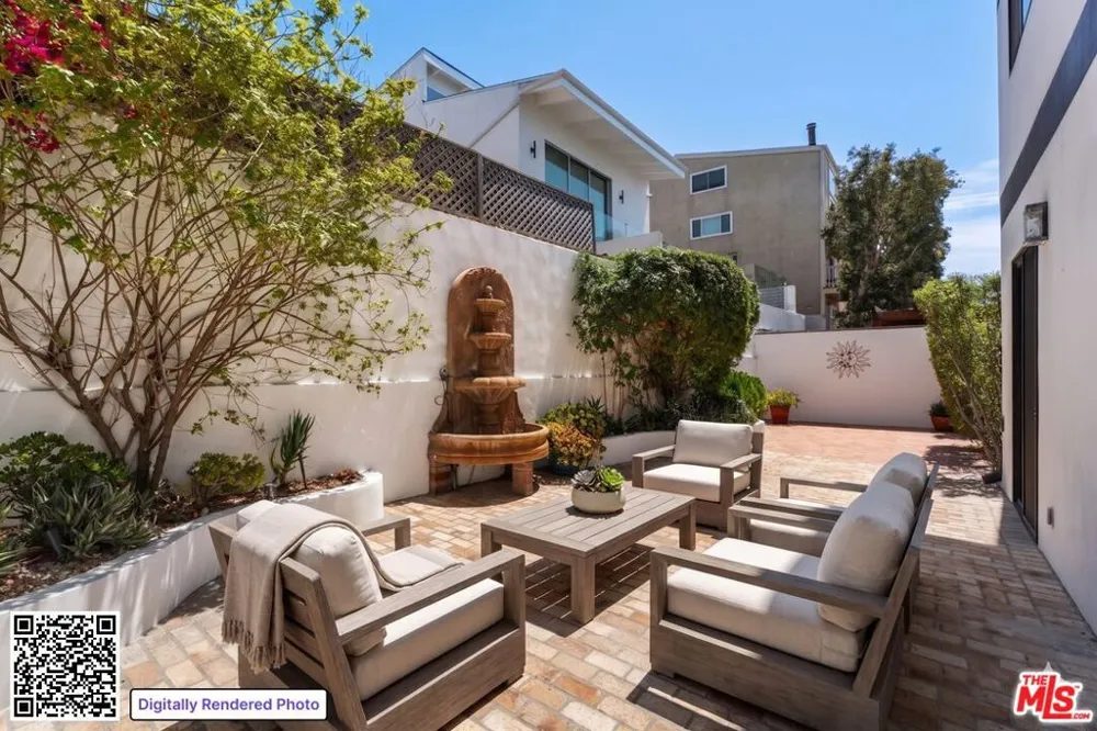 6732 Esplanade Street Playa del Rey, CA 90293