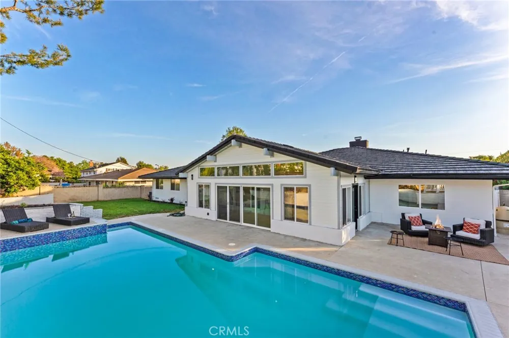 1271 Brittany Cross North Tustin, CA 92705