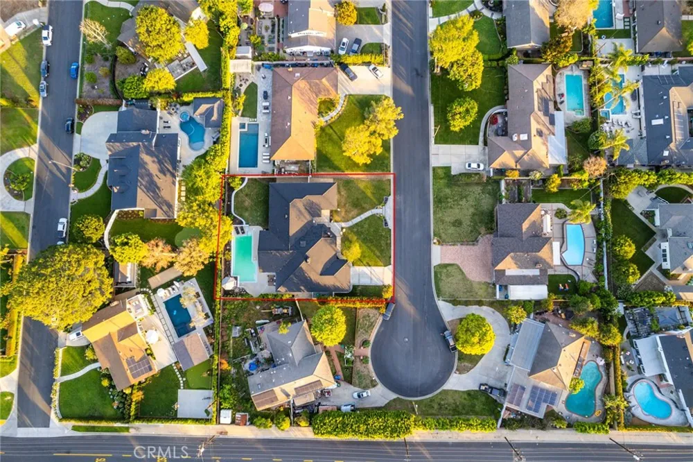1271 Brittany Cross North Tustin, CA 92705