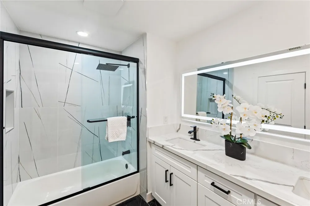 1271 Brittany Cross North Tustin, CA 92705
