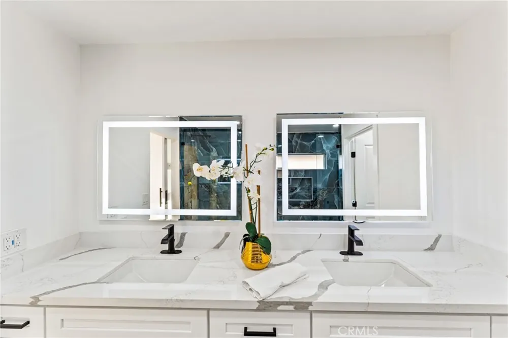 1271 Brittany Cross North Tustin, CA 92705