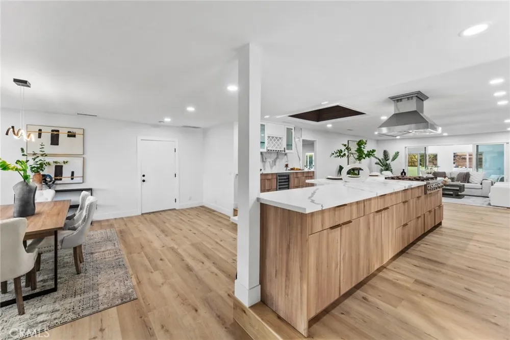 1271 Brittany Cross North Tustin, CA 92705
