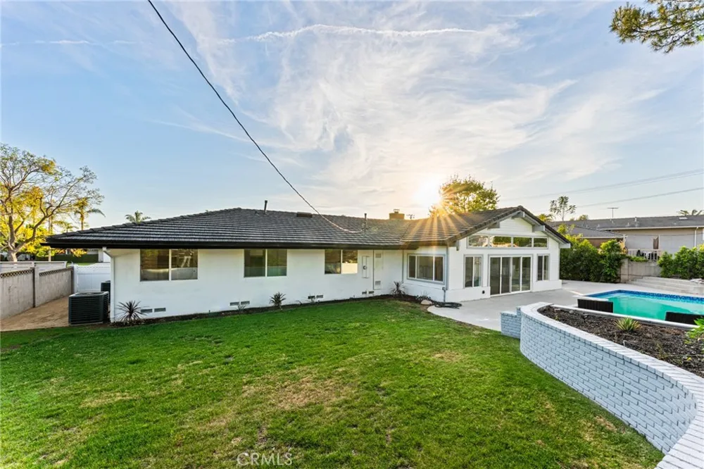 1271 Brittany Cross North Tustin, CA 92705