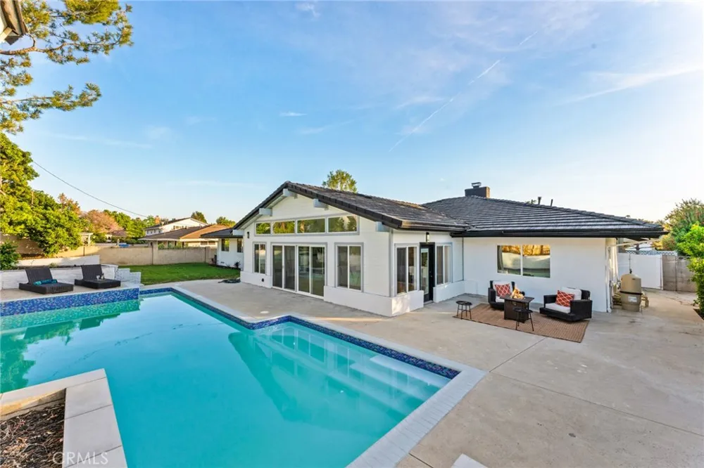 1271 Brittany Cross North Tustin, CA 92705