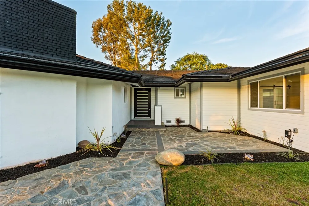 1271 Brittany Cross North Tustin, CA 92705