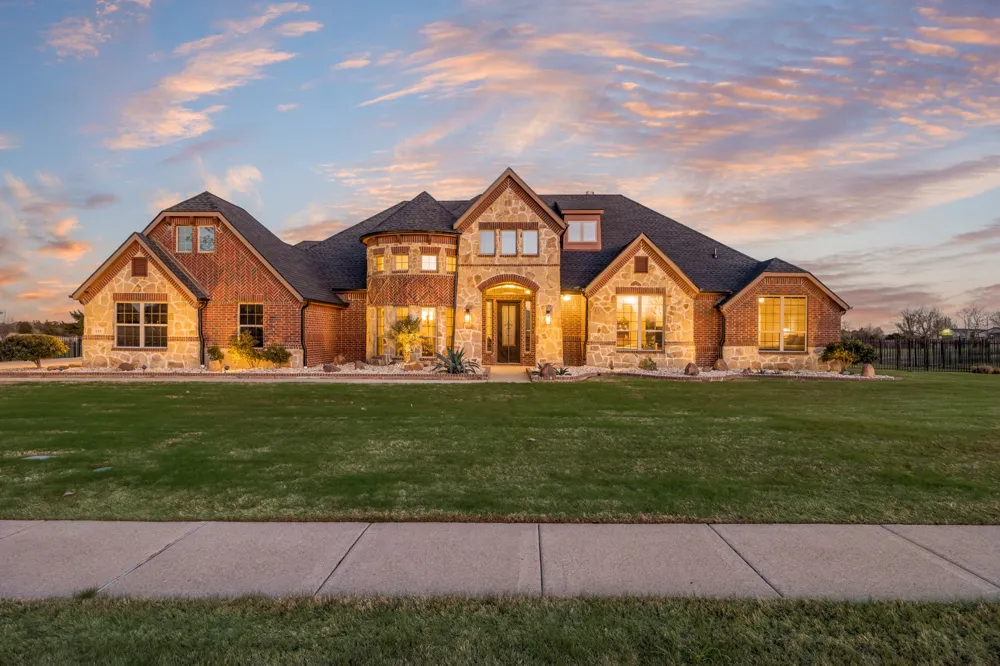 721 Kensington Drive McLendon Chisholm, TX 75032