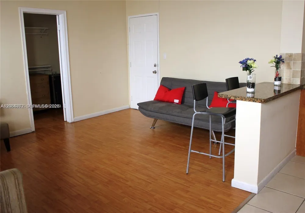 7920 Harding Ave #3 Miami Beach, FL 33141