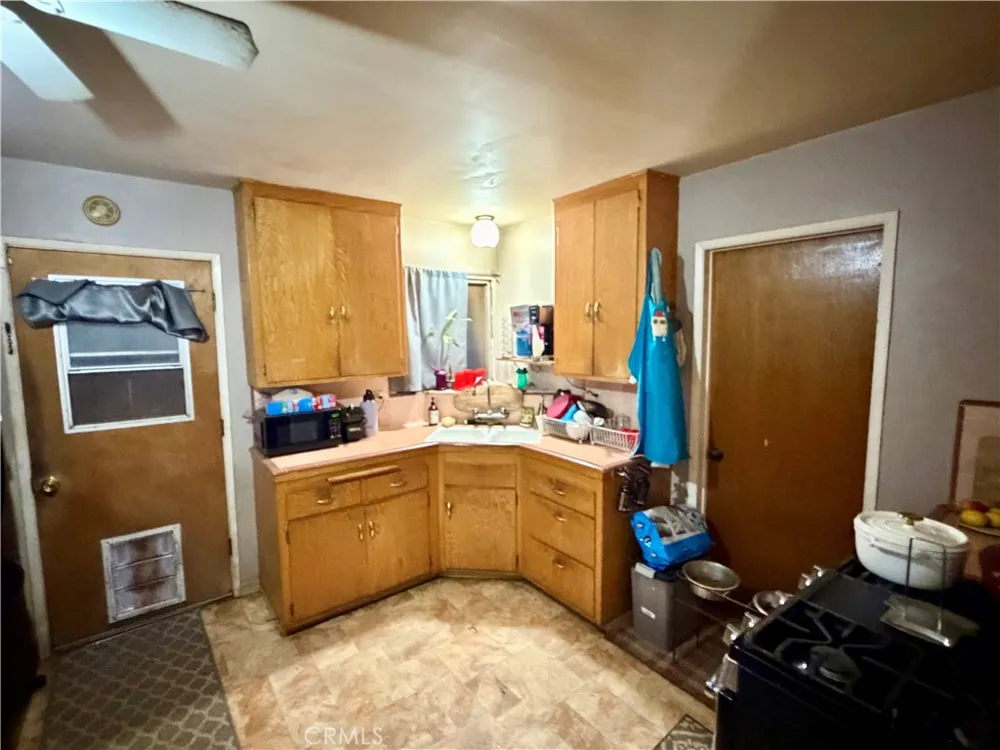 651 19th Banning, CA 92220