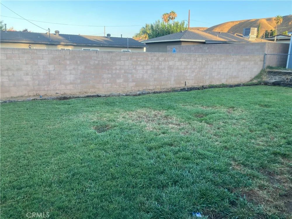 651 19th Banning, CA 92220