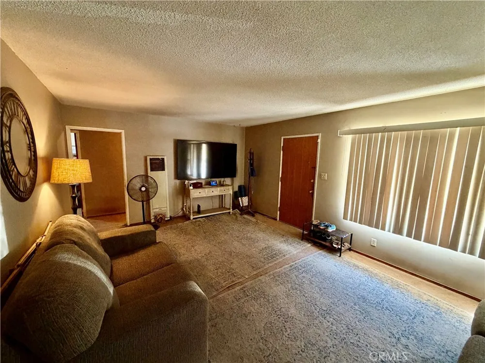 651 19th Banning, CA 92220