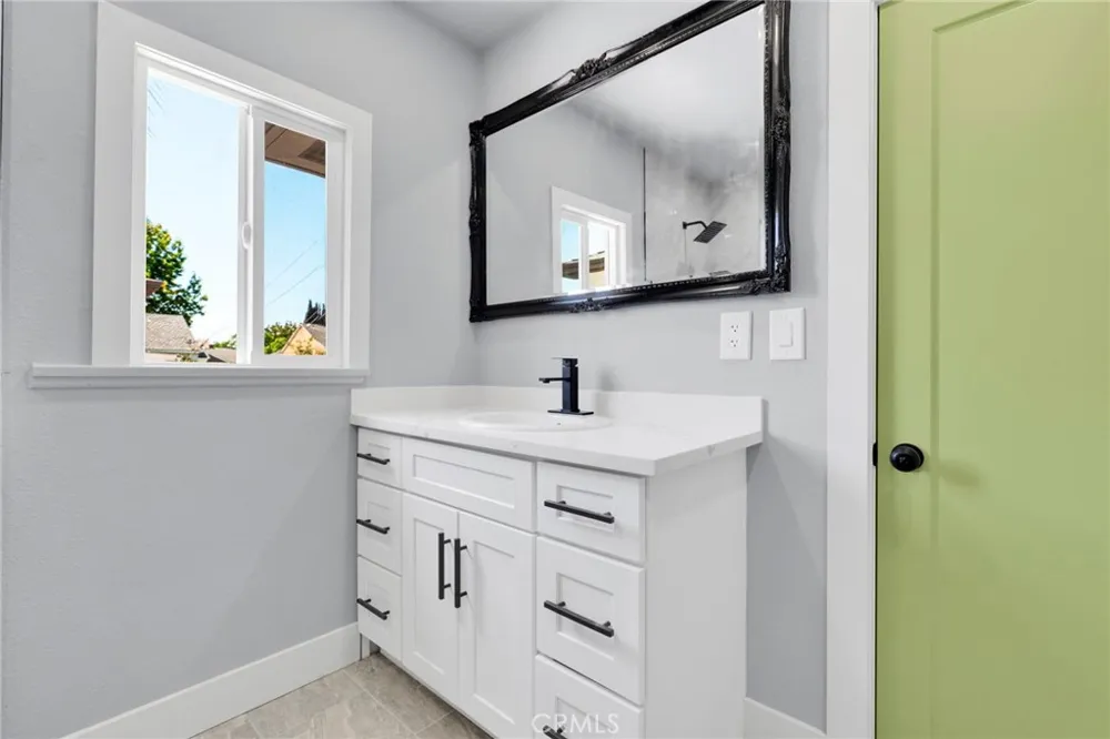 701 Harbor Anaheim, CA 92805