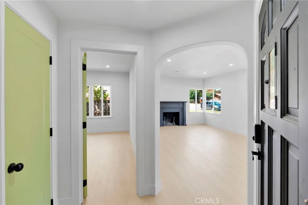 701 Harbor Anaheim, CA 92805