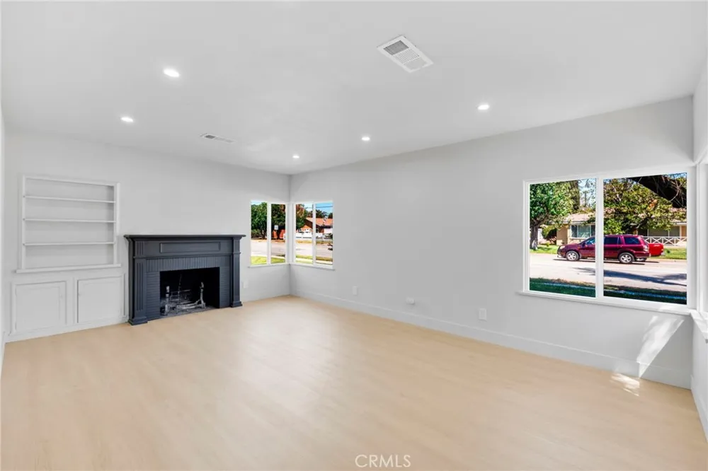 701 Harbor Anaheim, CA 92805