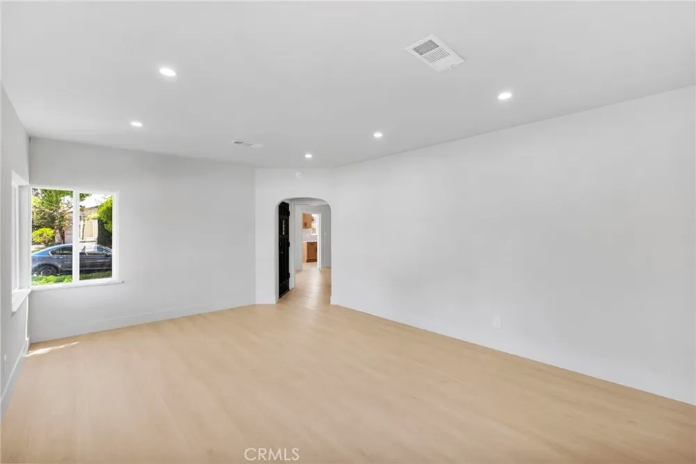 701 Harbor Anaheim, CA 92805