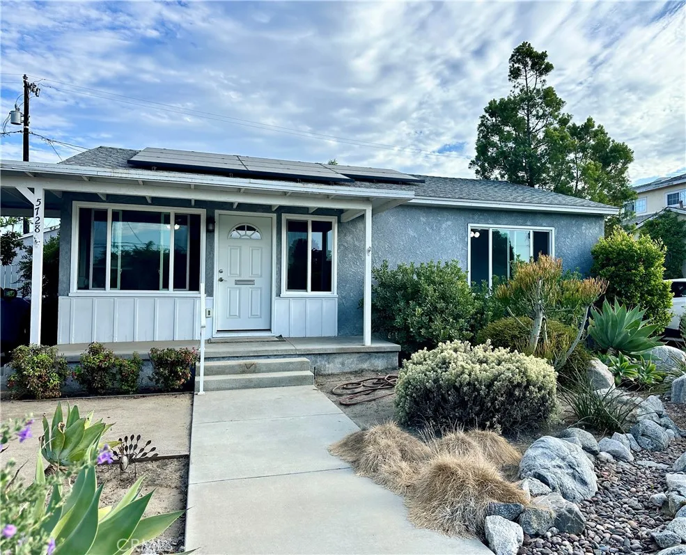 5728 E Oxholm Long Beach, CA 90808