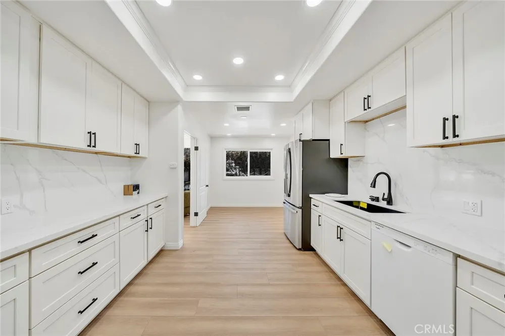 188 W Arthur Avenue Arcadia, CA 91007