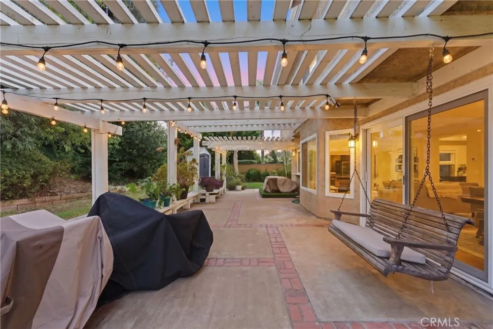 6 Blacksmith Circle Pomona, CA 91766