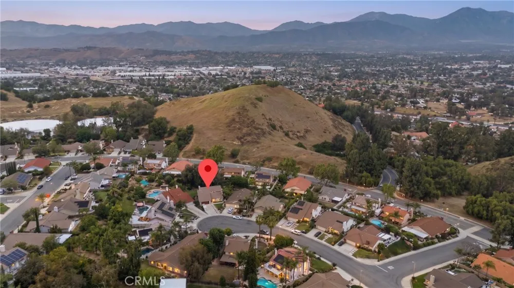 6 Blacksmith Circle Pomona, CA 91766