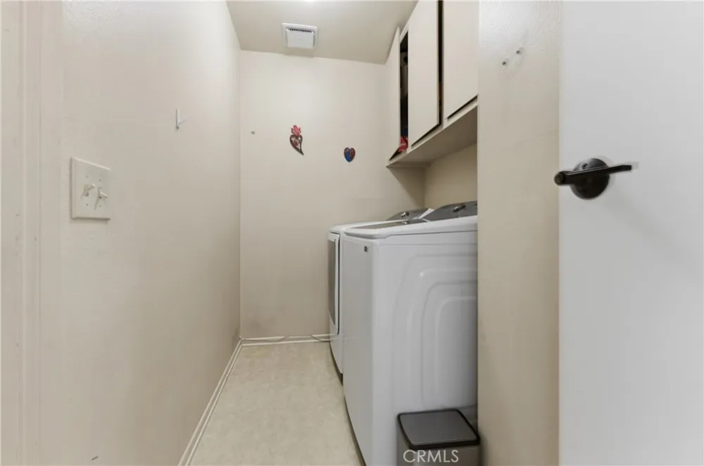 6 Blacksmith Circle Pomona, CA 91766