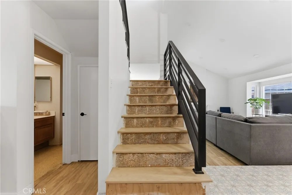 6 Blacksmith Circle Pomona, CA 91766