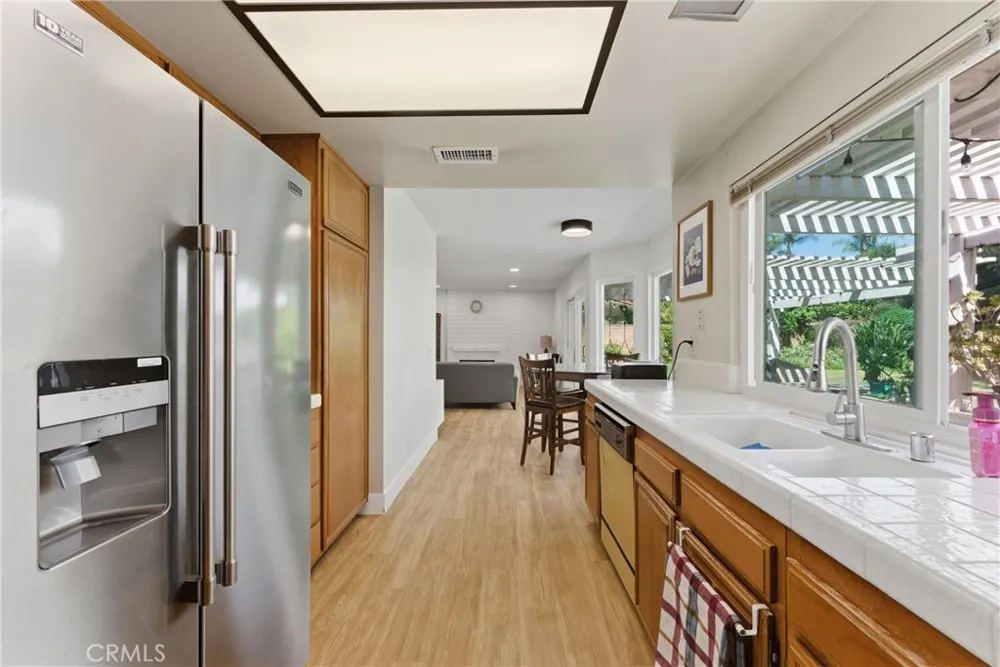 6 Blacksmith Circle Pomona, CA 91766