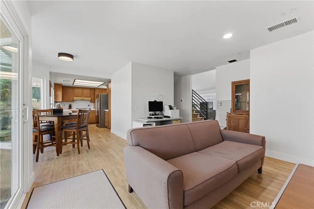 6 Blacksmith Circle Pomona, CA 91766