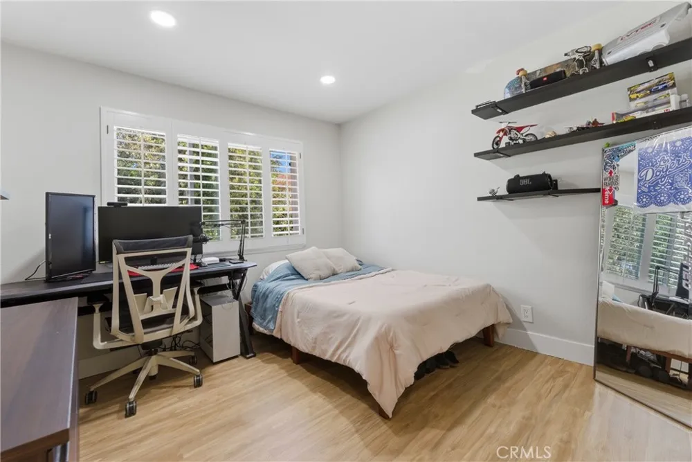 6 Blacksmith Circle Pomona, CA 91766