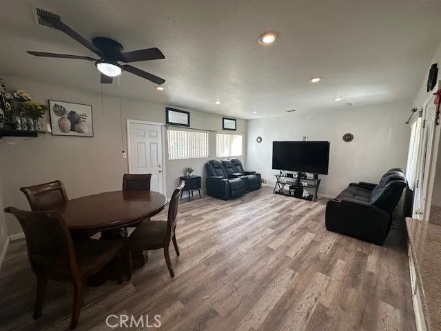 17430 Tadmore La Puente, CA 91744