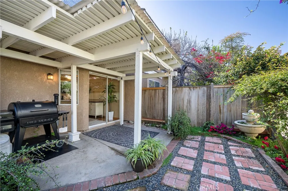 1553 Corte Santana Upland, CA 91786