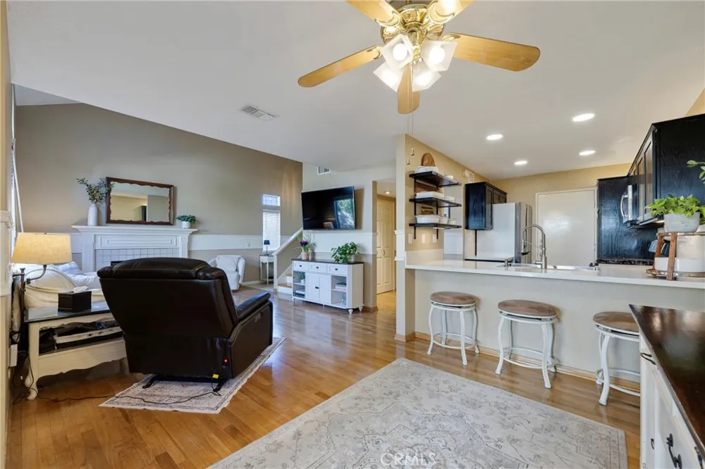 1553 Corte Santana Upland, CA 91786