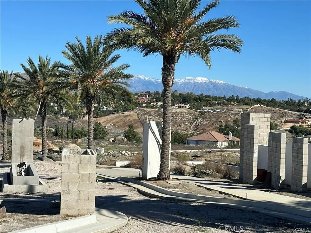 7570 Spencer Court Riverside, CA 92506
