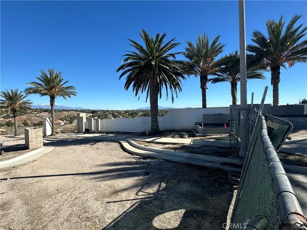 7570 Spencer Court Riverside, CA 92506