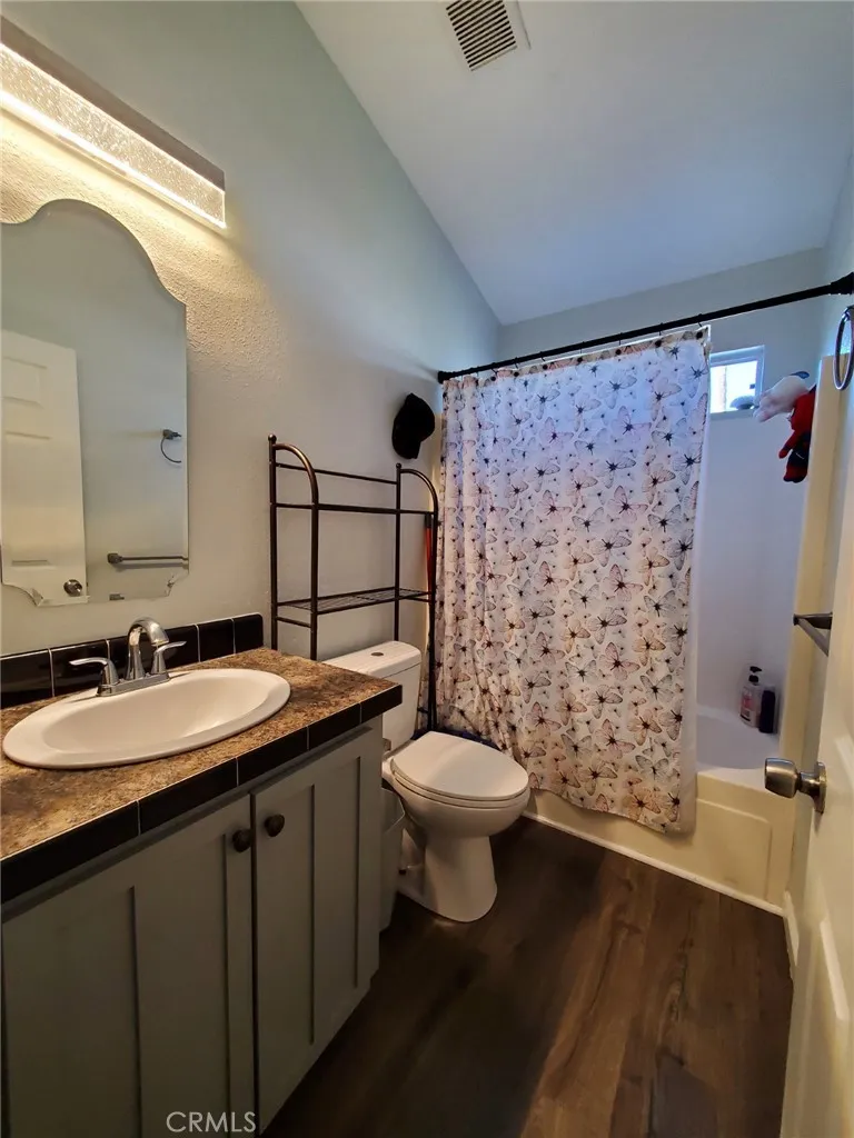 20401 Soledad Canyon Road #801 Canyon Country, CA 91351