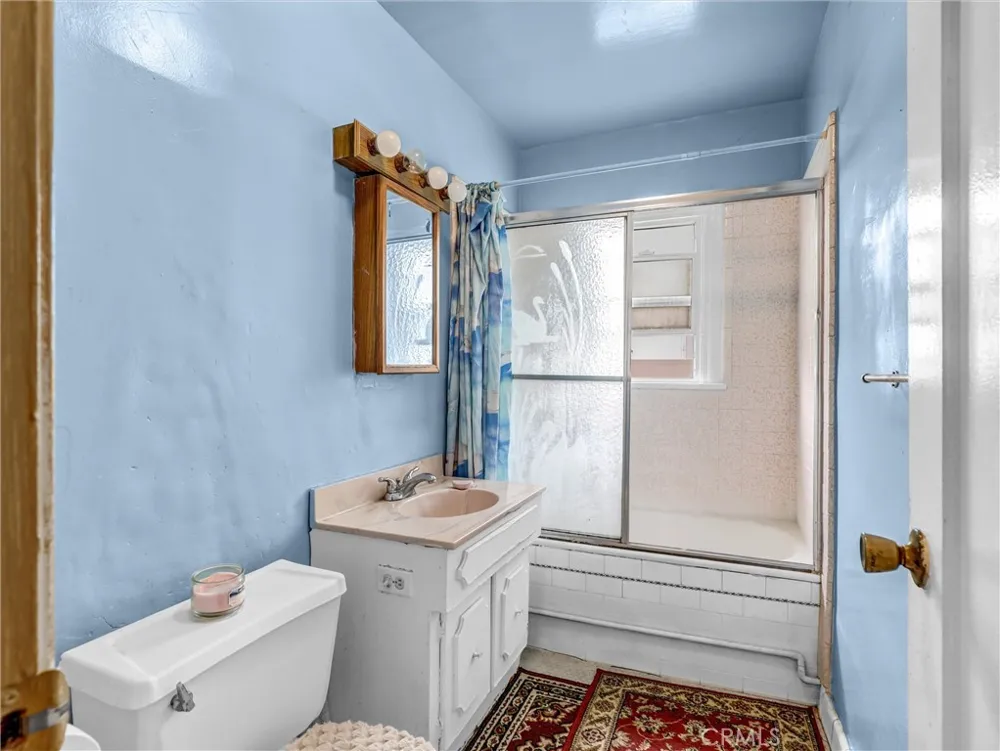 405 S Ward Compton, CA 90221