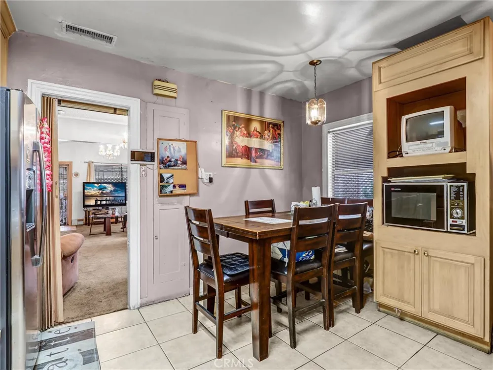 405 S Ward Compton, CA 90221