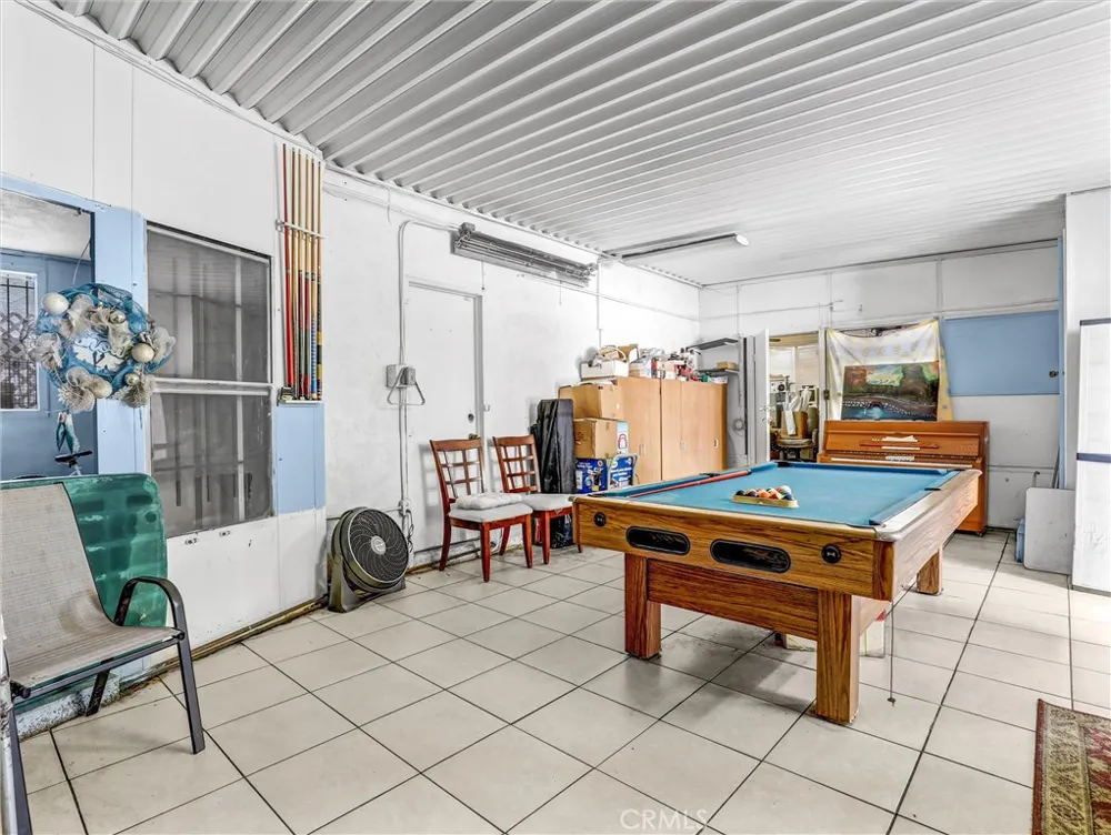 405 S Ward Compton, CA 90221