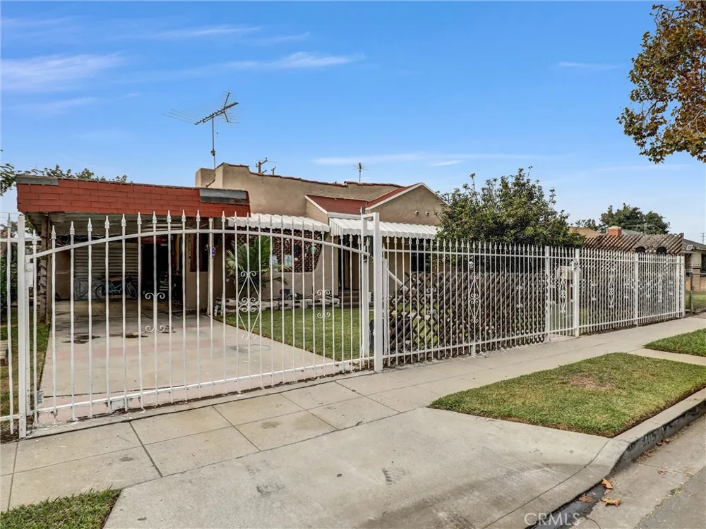 405 S Ward Compton, CA 90221