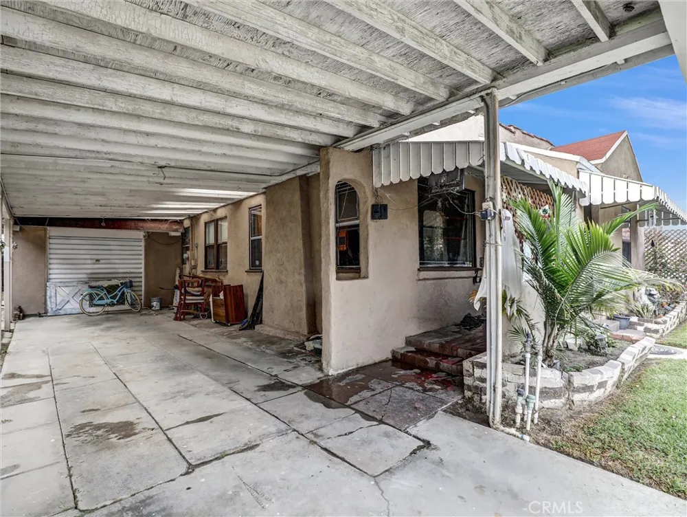 405 S Ward Compton, CA 90221