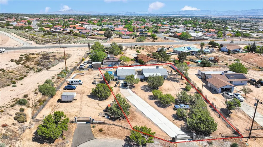 15558 Greenwood St Hesperia, CA 92345